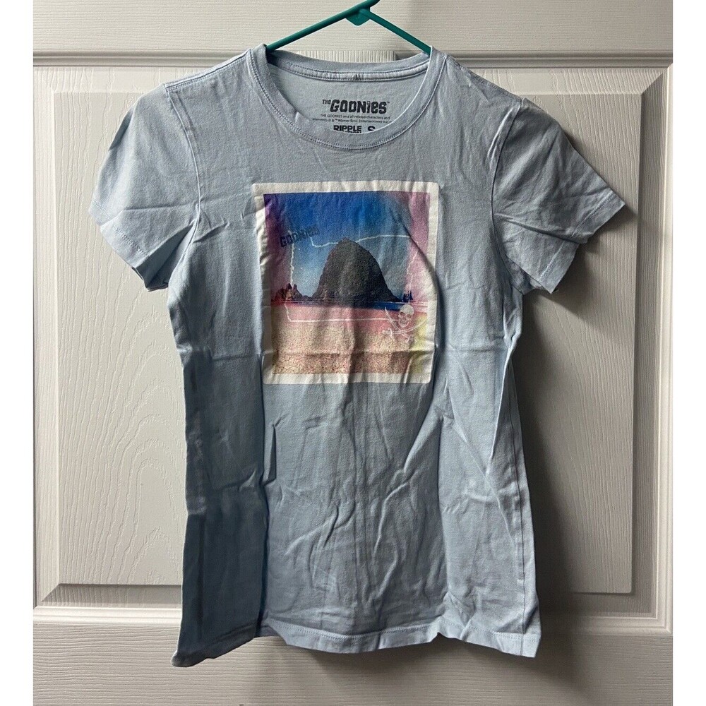 The Goonies T Shirt Juniors Small Blue Short Sleeved Crew Neck